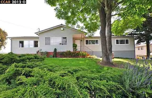 6893 Sunnyslope Ave photo 1