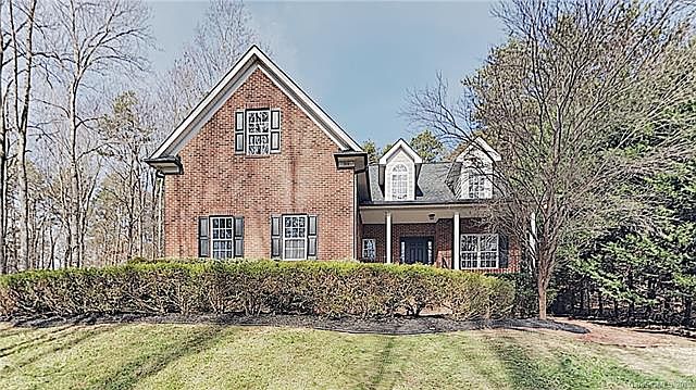 1st image of 511 Shady Oaks Dr