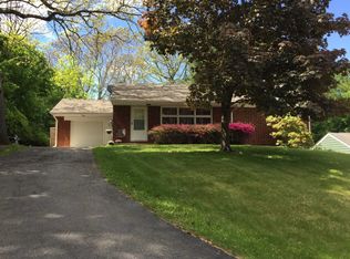 9 Beekman Ln, Poughkeepsie, NY 12603