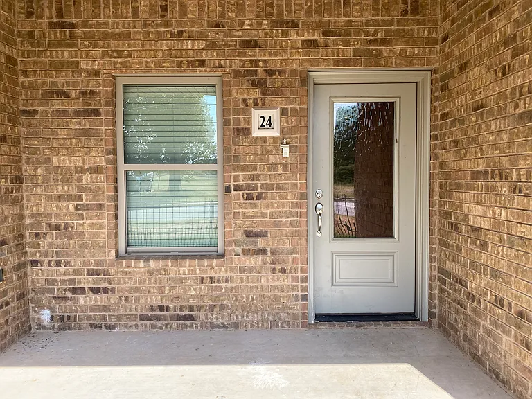 306 S Preston Rd #24 — Photo 2