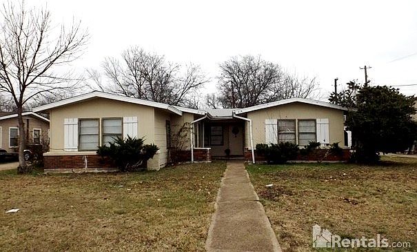 1st image of 316 Dawson Cir