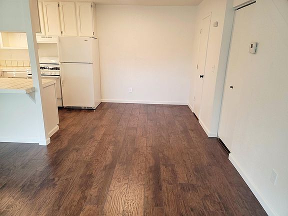 2nd image of 488 Wiltsey Ave APT A