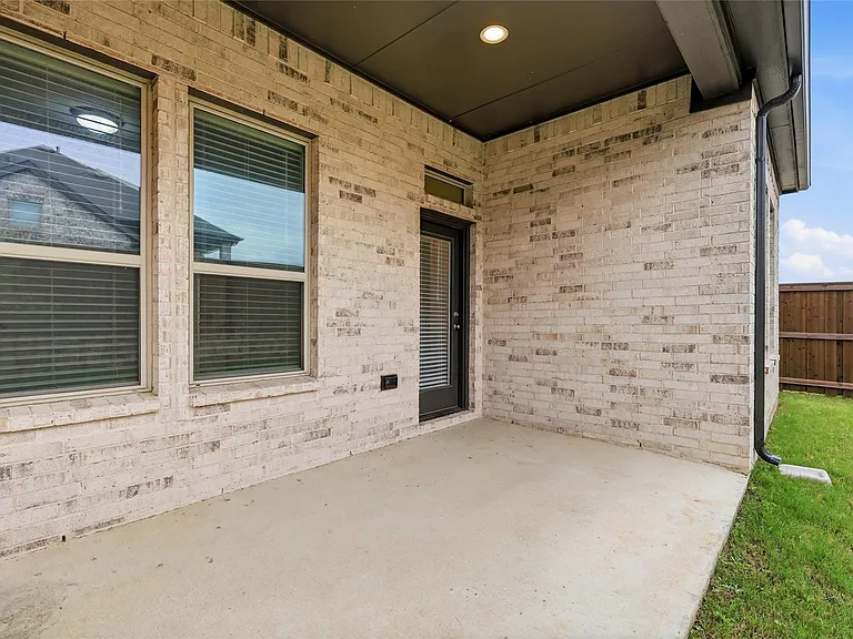 3101 Bell Flower Dr — Photo 33