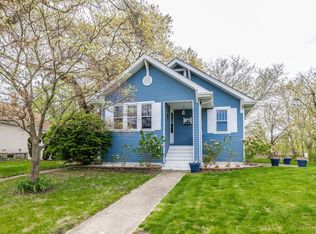 22 W Main St, Glenwood, IL