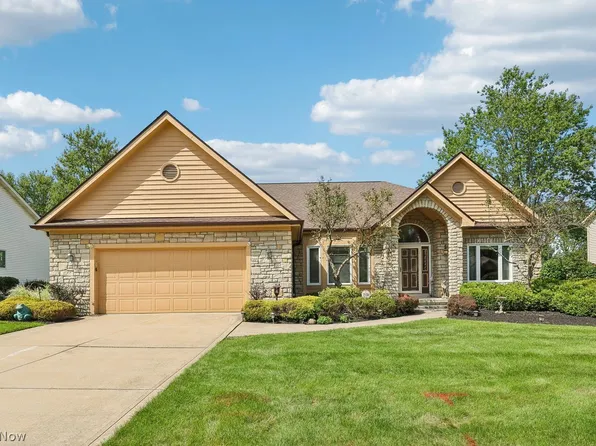 36545 Aberdeen Ln, Solon, OH 44139
