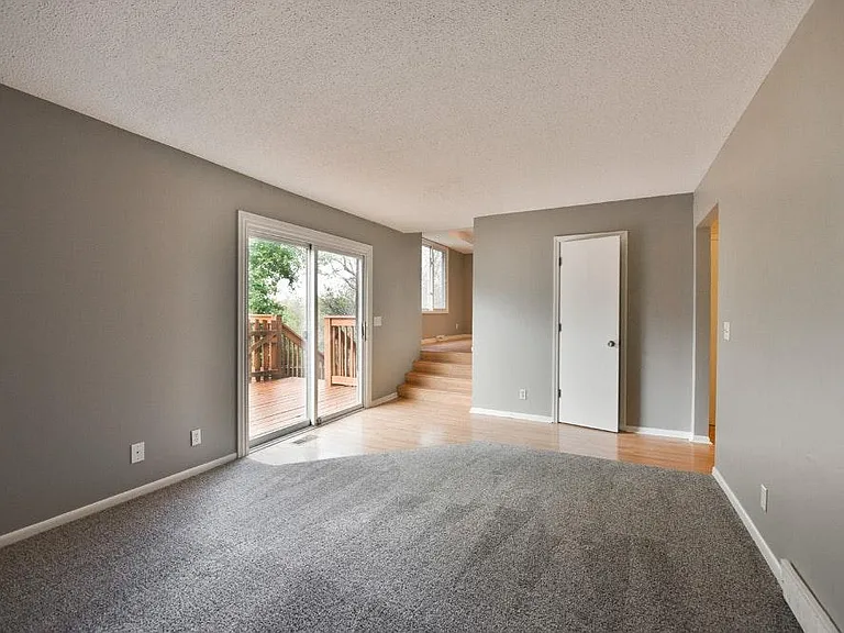 15565 Shirley Cir — Photo 7