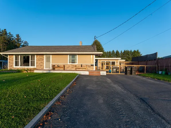 134 18th Avenue, Madawaska, ME 04756