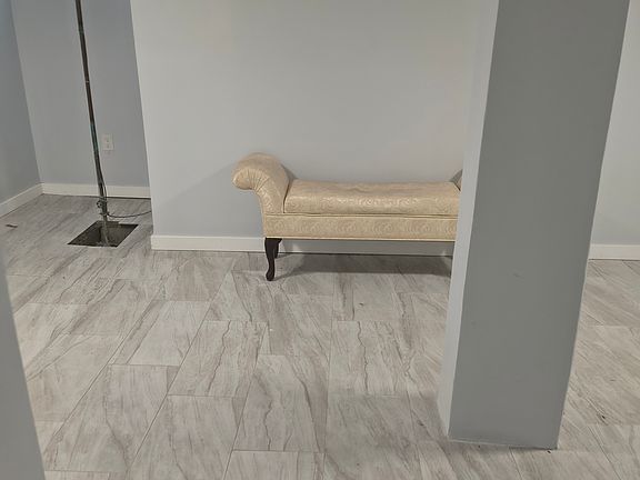 3rd image of 60 Richmond St #2