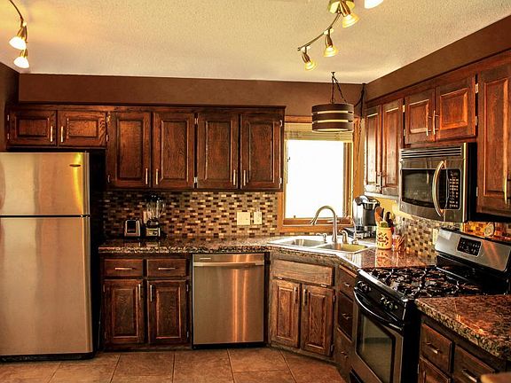 4th image of 8700 Loch Lomond Blvd