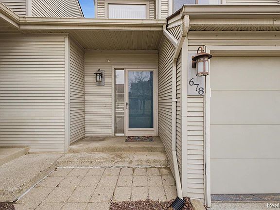 2nd image of 678 Highgate Mews