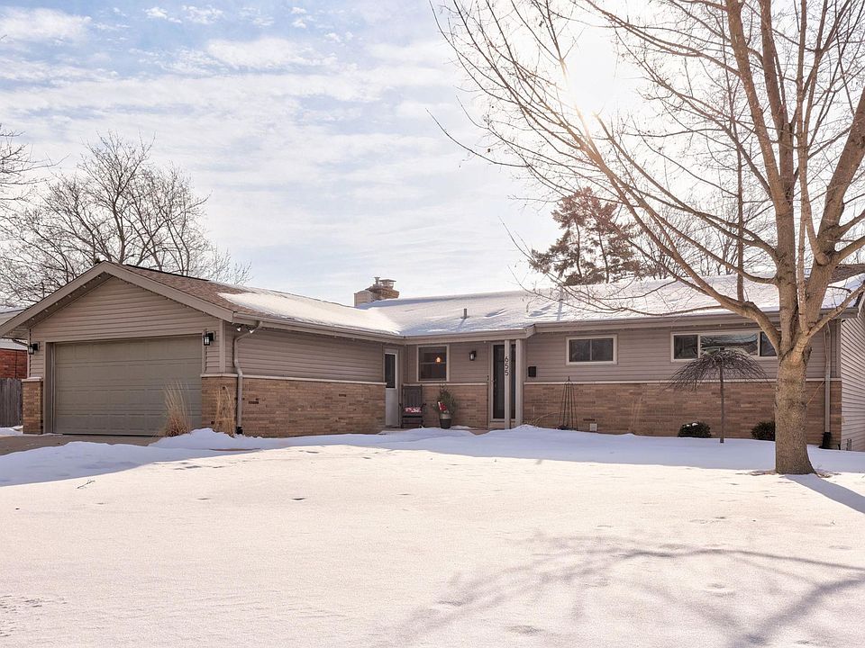 1st image of 655 Eastgate Dr