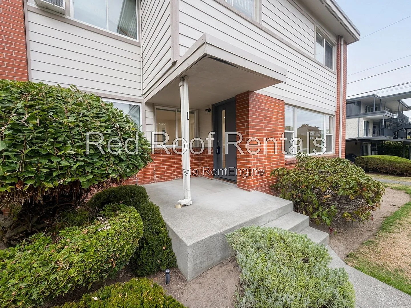 2 bed, 2.0 bath, 1200 sqft, $2,255 — Photo 2