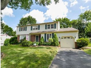 1097 Gorson Dr, Warminster, PA 18974