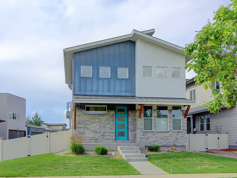 2208 Saison St — Photo 1