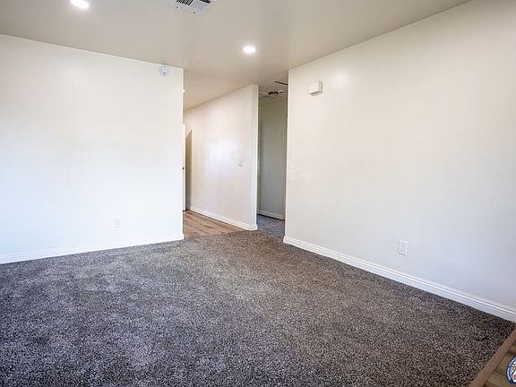 5th image of 528 W Hamilton Ave