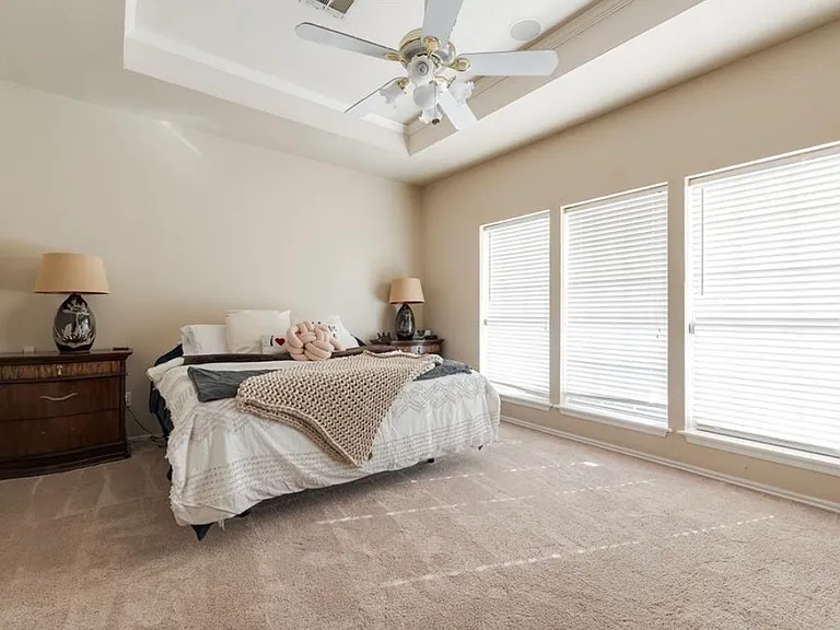 12700 Sutton Hill Rd — Photo 34