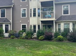 365 Carhart Ct, East Brunswick, NJ 08816