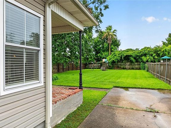 2nd image of 5047 Oak Dr