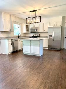 703 Avon Dr, Taylors, SC, 29687