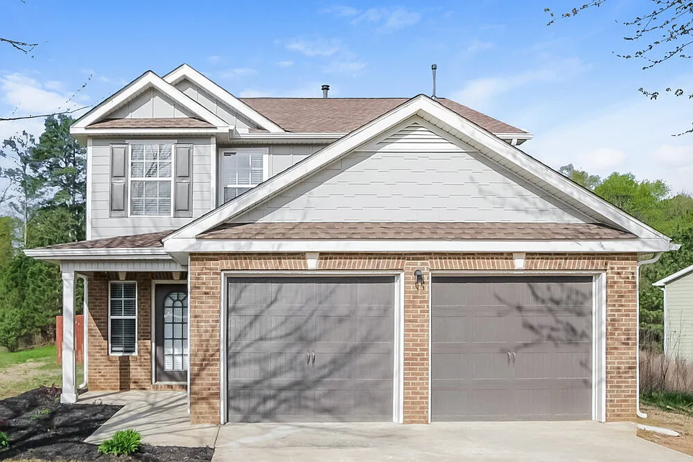 3 bed, 2.5 bath, 1684 sqft, $2,650 — Photo 1