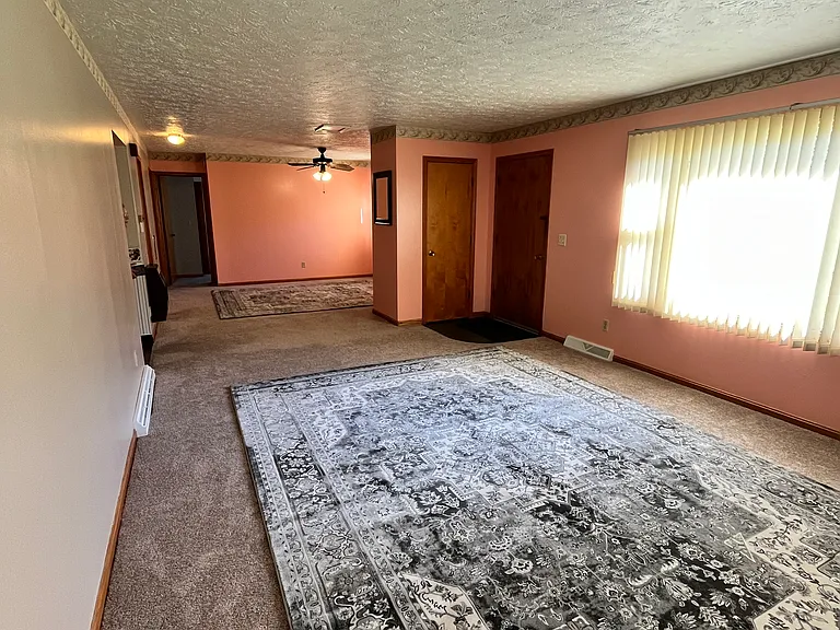 14196 Hatfield Rd — Photo 6