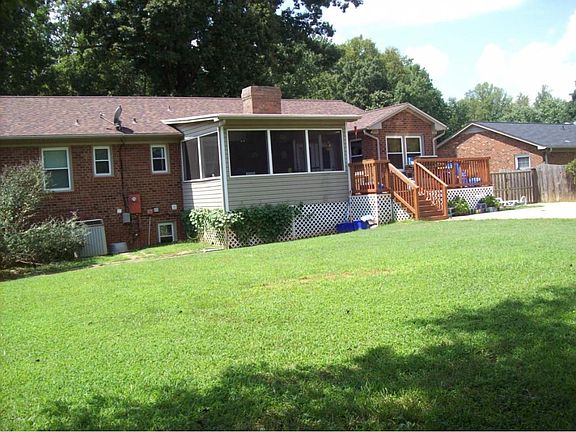4th image of 1668 Robinhood Dr