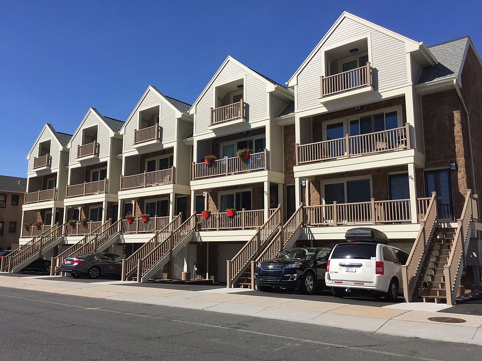 1st image of 25 West Broadway