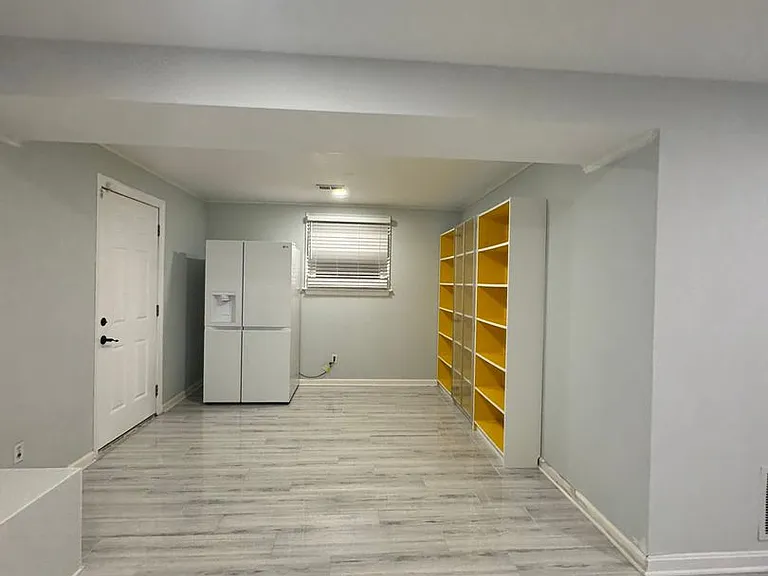 805 Golden Arrow St — Photo 18