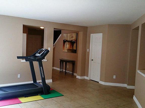 4th image of 311 Remington Heights Dr