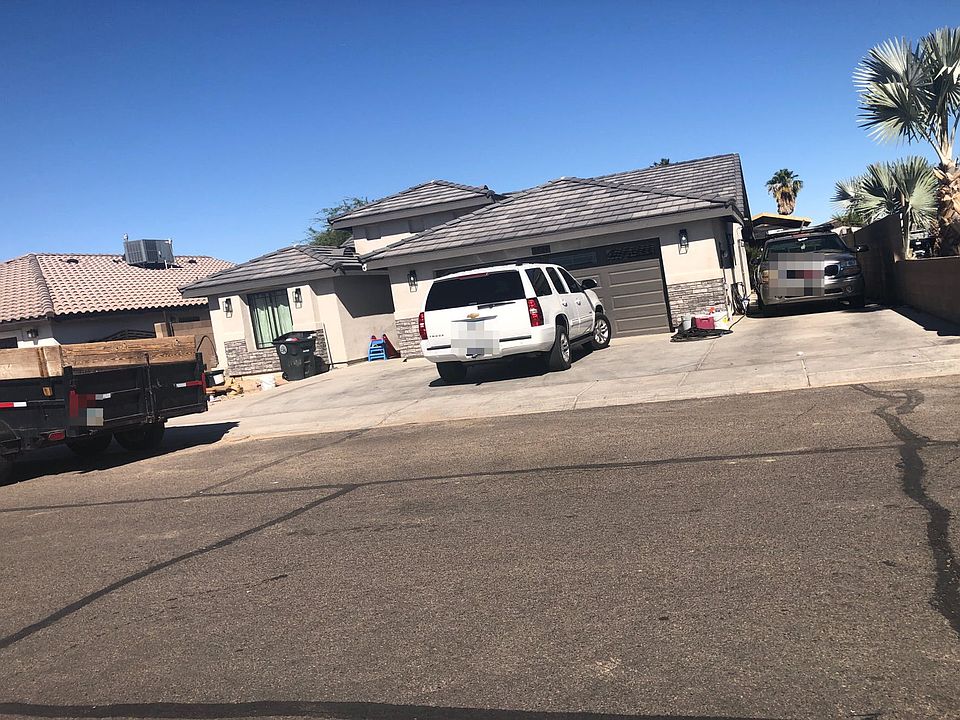 1st image of 1024 E Washington Ln