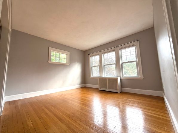 170 Beech Ave #2