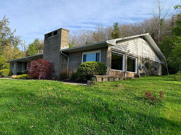 2nd image of 11 Woodside Dr