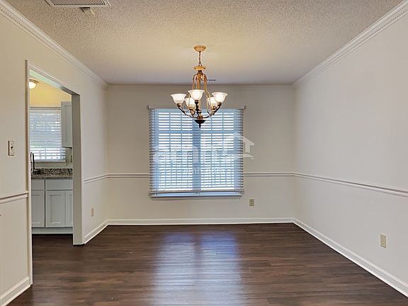5th image of 8600 Morgan Run Ct