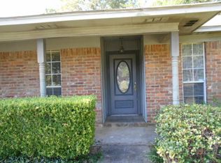 2921 Clear Creek Dr, Texarkana, TX 75503