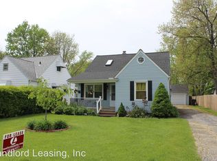 990 Valley Blvd, Elyria, OH 44035