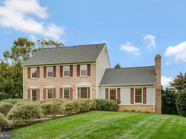 1332 Carpers Farm Way, Vienna, VA 22182