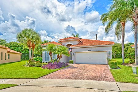 1st image of 6424 Sandcastle Ct