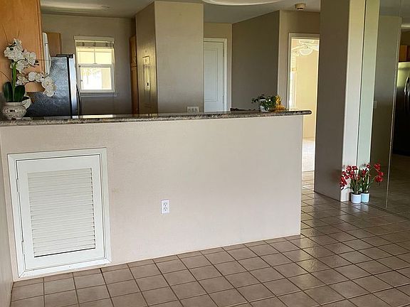 4th image of 3950 Kalai Waa St APT C201