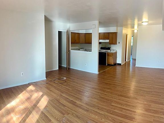2nd image of 9172 Frankford Ave
