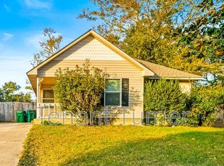 13300 Saint Martin Dr, Ocean Springs, MS 39564