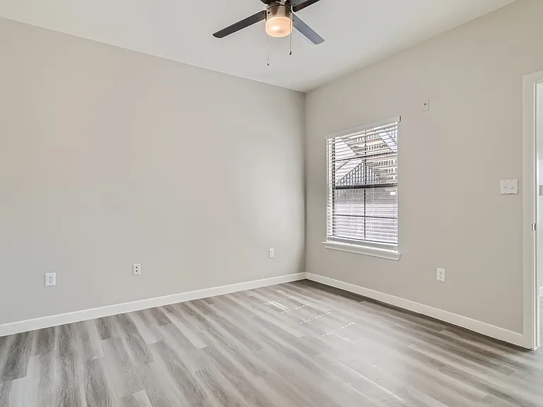 Rise Creekside — Photo 39