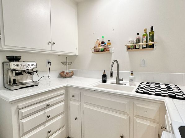 4515 Hamilton Ave #7