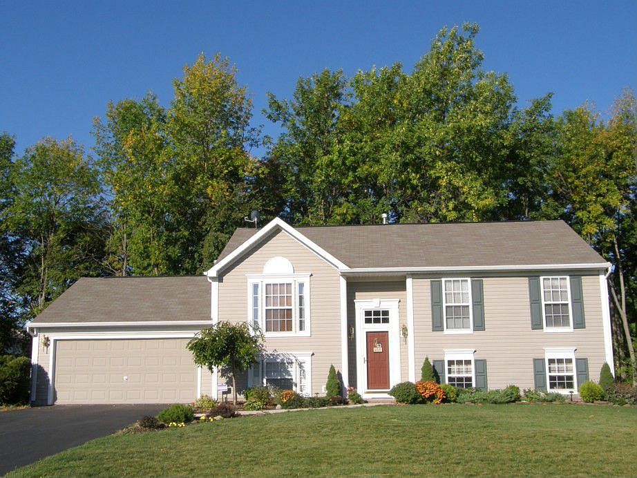 1st image of 1079 Fawn Wood Dr