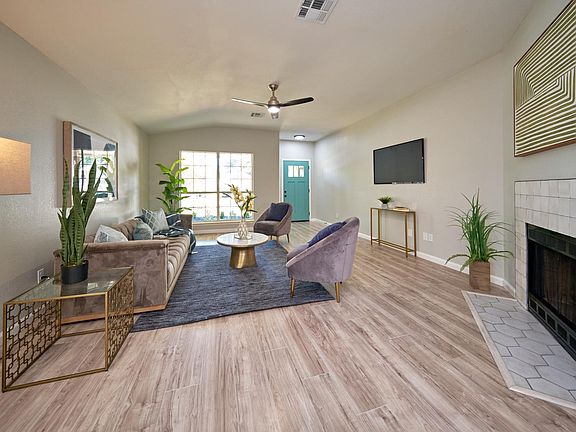 4th image of 15553 Imperial Jade Dr