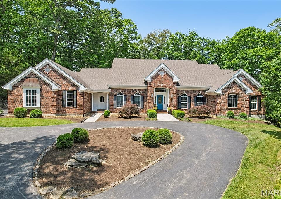 1st image of 805 Stone Bridge Springs Dr
