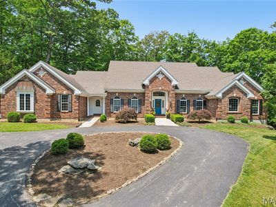 805 Stone Bridge Springs Dr, Chesterfield, MO, 63005