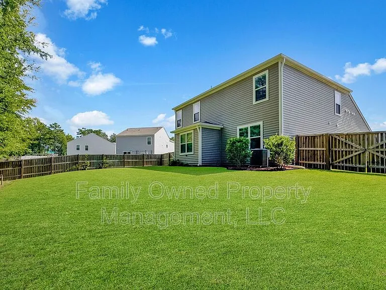 422 Blue Elderberry Run — Photo 43