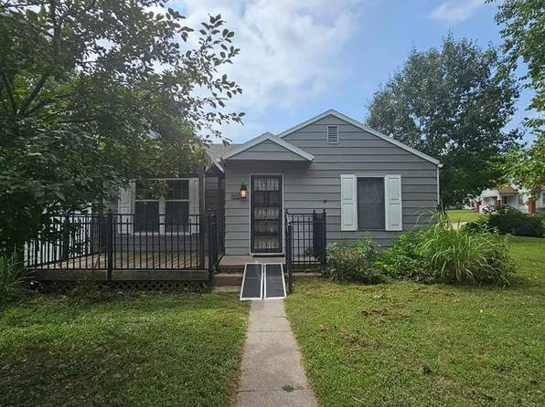 728 Broadway Ave, Chapman, KS 67431
