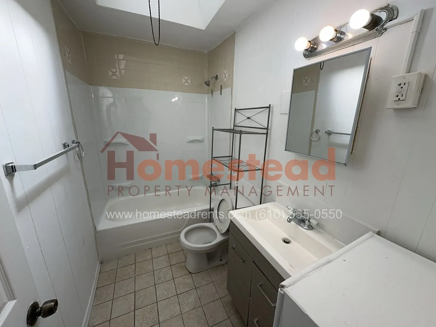 3 Bedroom HOME in Upper Darby! — Photo 4