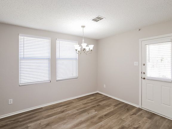 5th image of 732 Granite Ridge Dr